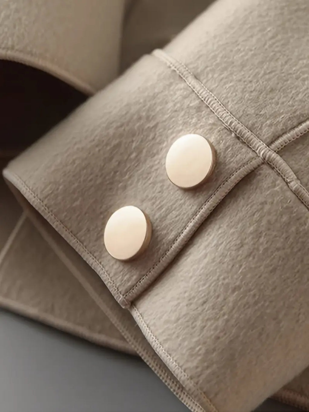 2025 New European And American Fashion Simple Women's Single Breasted High Texture Short Top